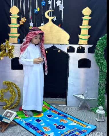 حرف الجيم وتم ربطه بمادة التربية الإسلامية (مسجد)