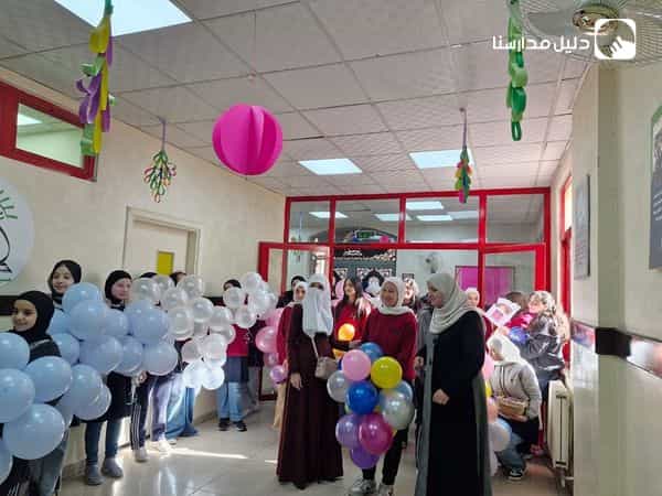 قامت ثلة من طالبات الصف الثامن مع معلمتهم الأستاذة بيان أبوفارس بزيارة المدرسة الأساسية استقبالًا لرمضان