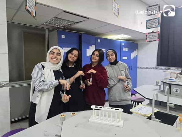 جانب من تعزيز *البطاقة المخبرية * لمرحلة السادس السابع والثامن