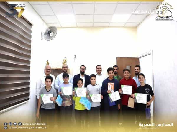 في أجواء تنافسية أجرى قسم الدراسات الاجتماعية في المدارس العمرية ثانوية البنين مسابقة العواصم