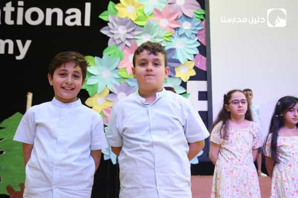 في حفل الدراما البهيج عبّر طلبة القسم التأسيسي بالكلمات الجزيلة وبالجمل البليغة عن اعتزازهم وفخرهم بانتمائهم لوطننا الأردن