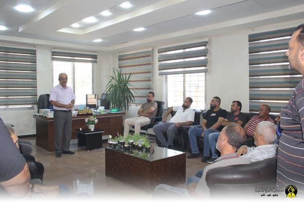 قام المدير العام لمدارس الأمم الإبداعية الأستاذ محمود جبر متعب بتكريم معلمي المدارس في يوم المعلم