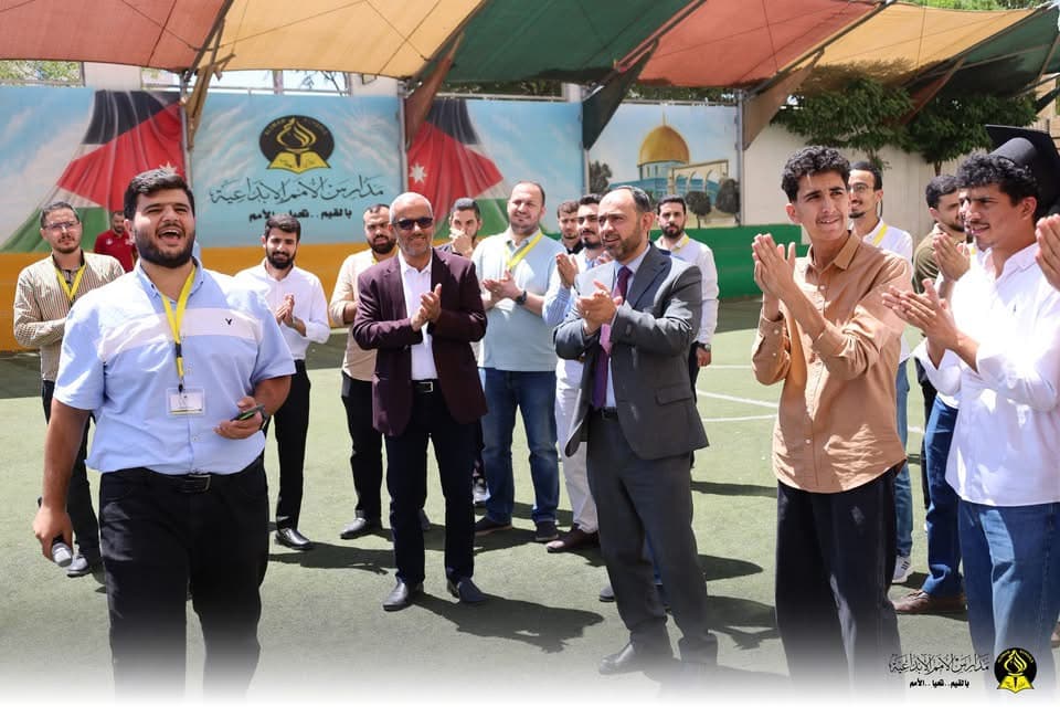 أقامت مدارس الأمم الإبداعية حفل مباركة وتحلية بمناسبة نجاح طلبتها