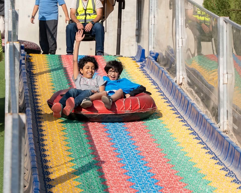 استمتع طلابنا  برحلة مميزة إلى X villag