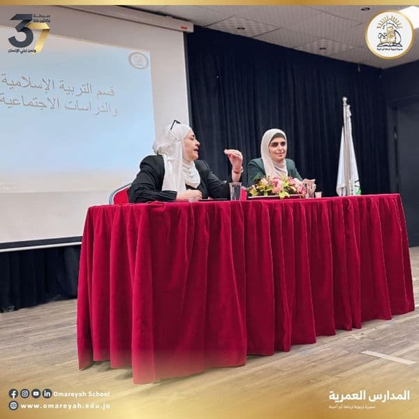 عُقد الاجتماع التعارفي الأول لثانوية البنات مع أولياء أمور طالباتنا الرائعات