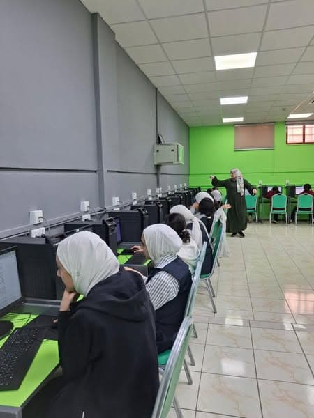 عقد الاختبار الوطني للمباحث الأربعة الأساسية (اللغة العربية،اللغة الإنجليزية،العلوم،الرياضيات)