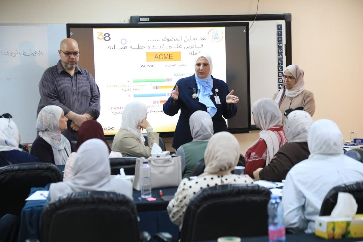 استعدادات المدارس للعام الدراسي، انطلق اليوم البرنامج التدريبي للمعلمين الجدد