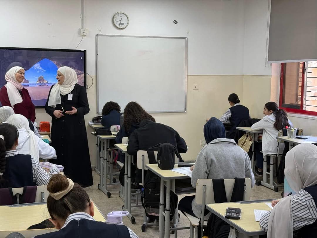 جولات تفقدية لطالبات ثانوية البنات  للاطمئنان على حسن سير عملية الاختبارات