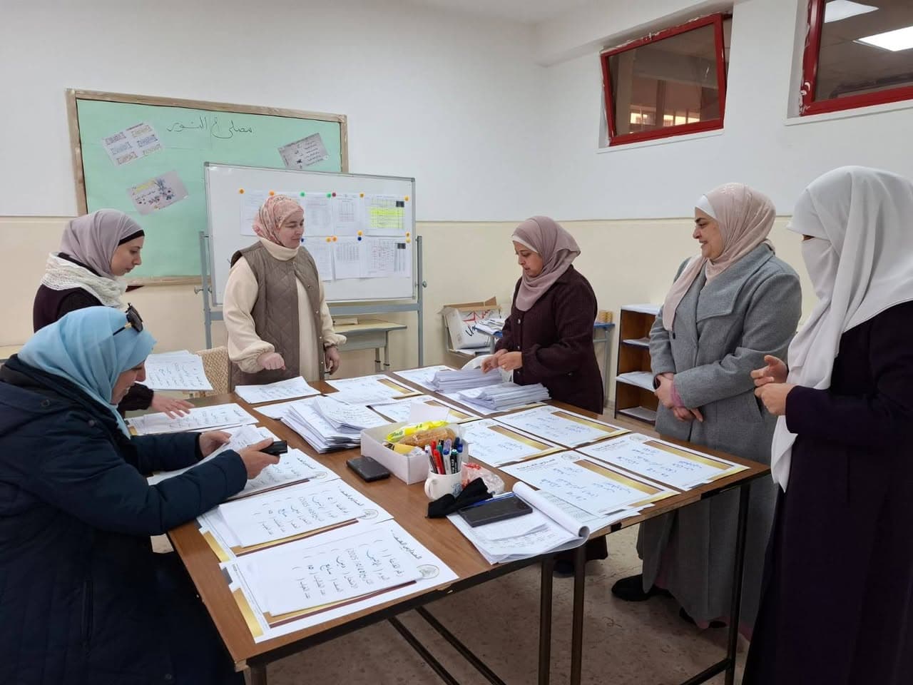 كل الشكر والتقدير للجنة الاختبارات خلية نحل لا تهدأ بوركت جهود الجميع.