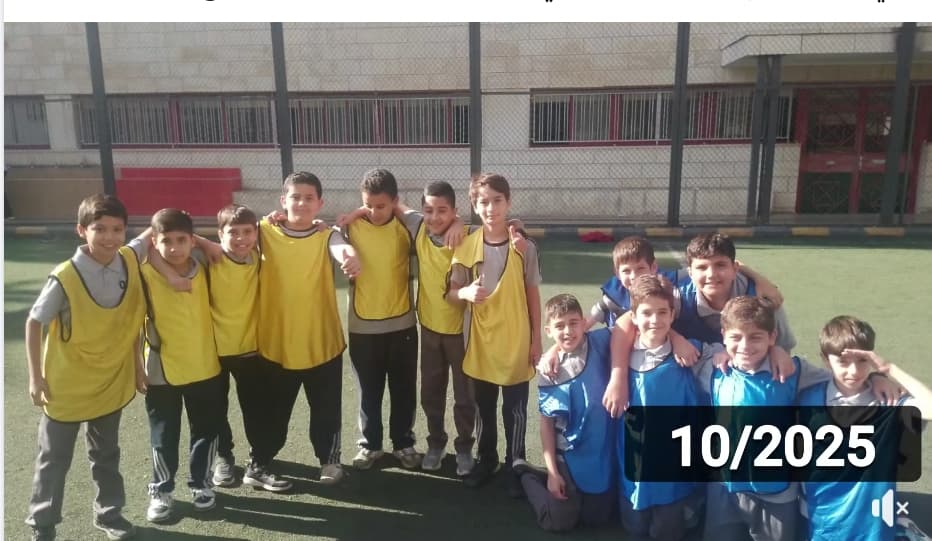 أقامت إدارة ثانوية البنين نشاطًا تكريميًا للمعلمين وكوادر المدرسة تقديرًا لجهودهم