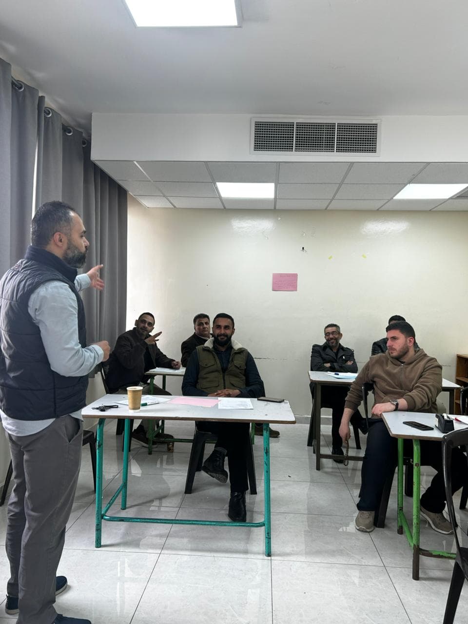عقدت في ثانوية البنين العديد من الورشات التدريبية لجميع الأقسام