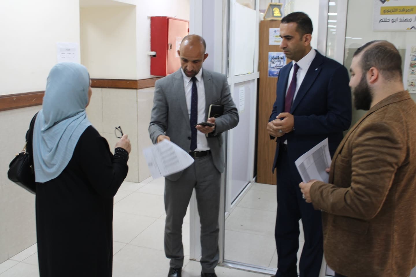 عقدت ثانوية البنين اجتماع أولياء أمور طلاب الصف الأول الثانوي