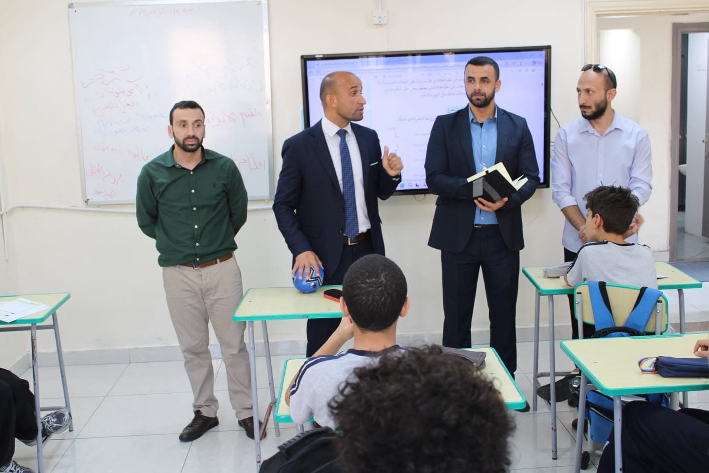 متابعة ميدانية… نحو بيئة مدرسية أكثر انضباطًا وتميّزًا