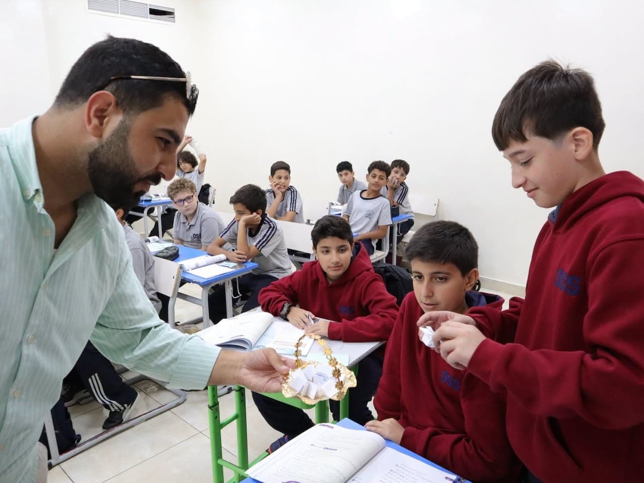 The teacher Hazem Al-Sharif carried out an outstanding model lesson