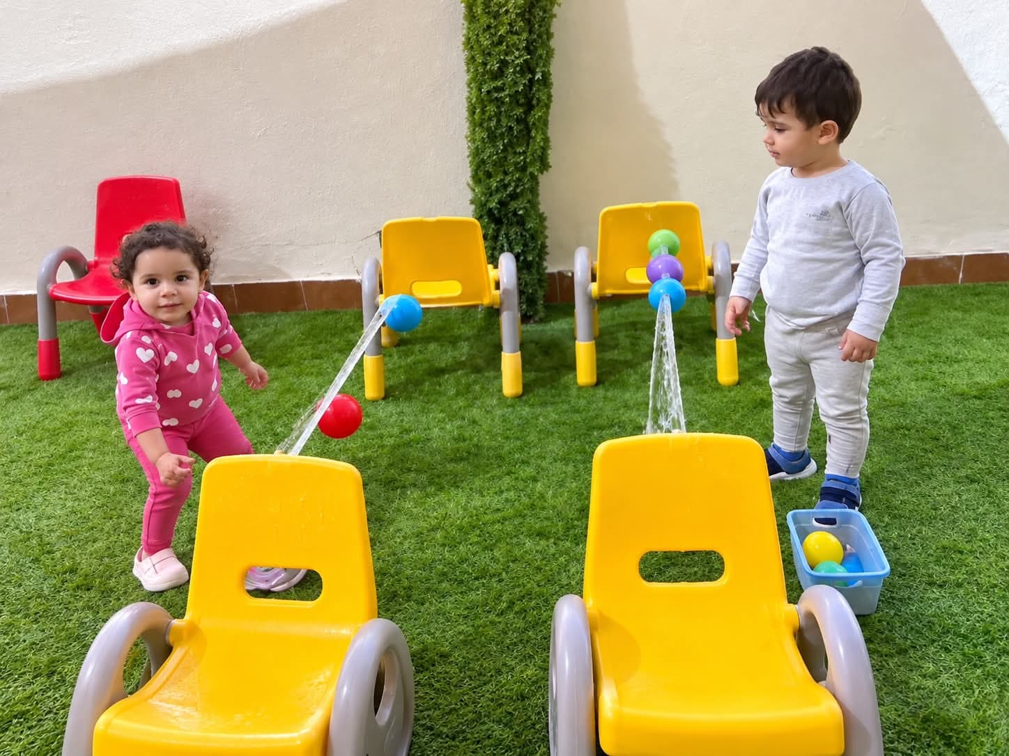 اللعب والتعلّم… أجمل لحظات الطفولة