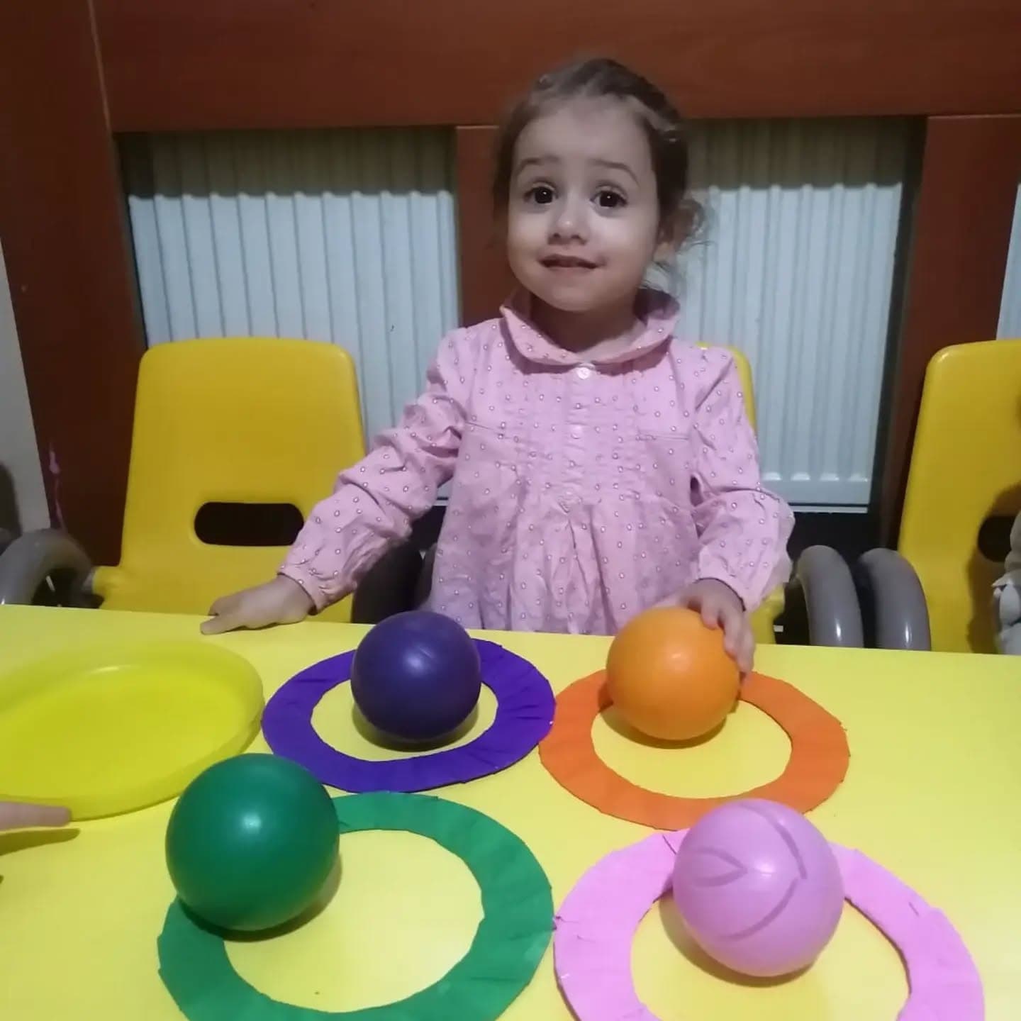 صغاري الحلوين بيعملوا أحلى الأنشطة بيتعملّموا وبيستمتعوا