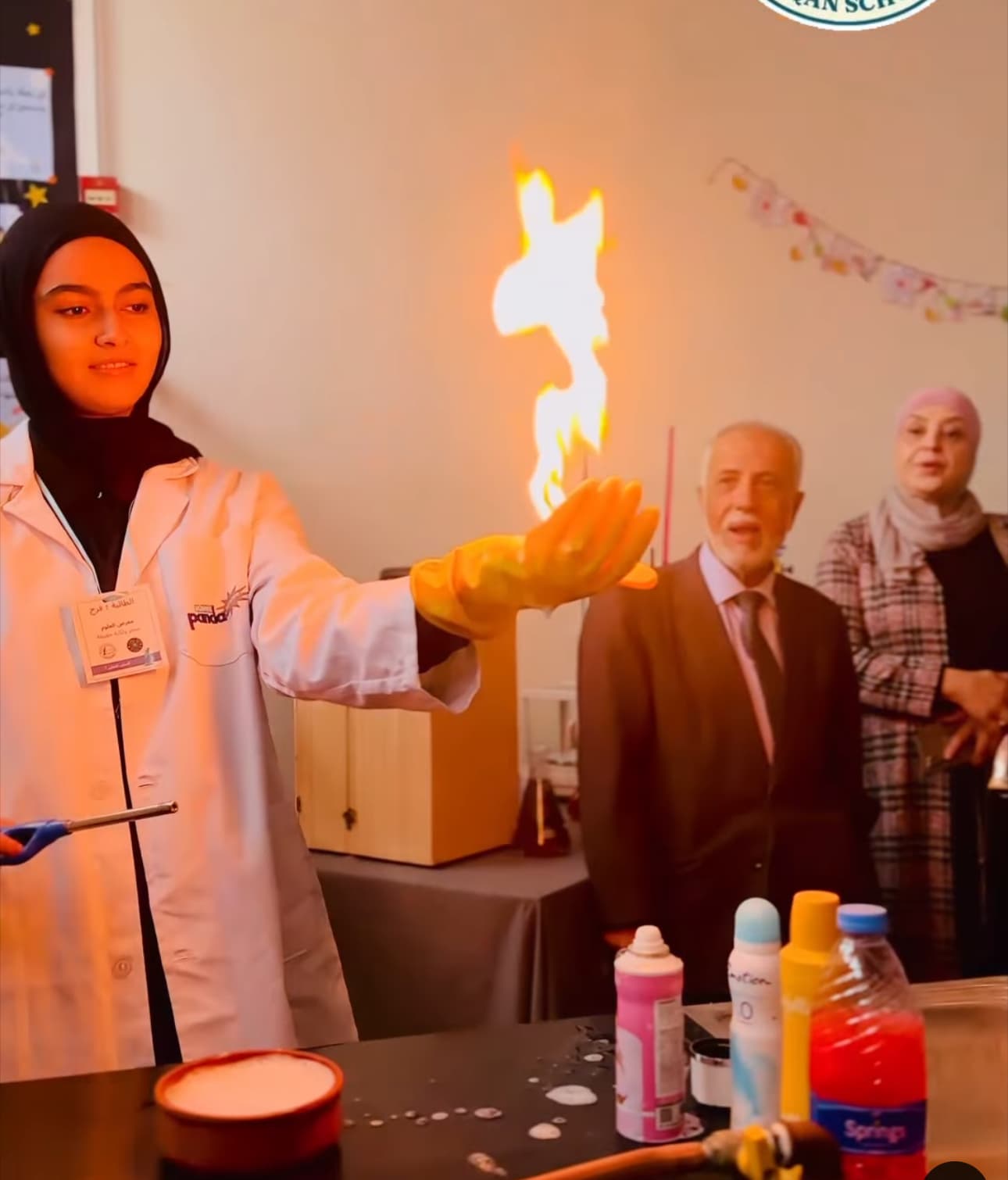 اليوم العلمي في مدارس الفرقان… يوم مليء بالدهشة والاكتشاف! 🔬