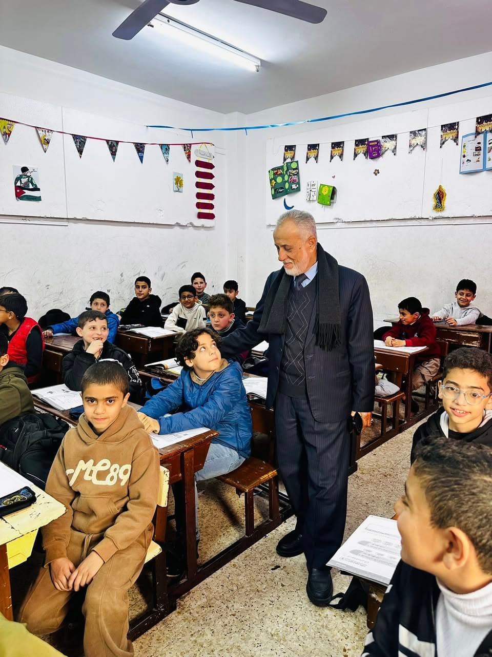 زيارة رئيس هيئة المديرين الدكتور محمد الحاج إلى الصفوف الدراسية