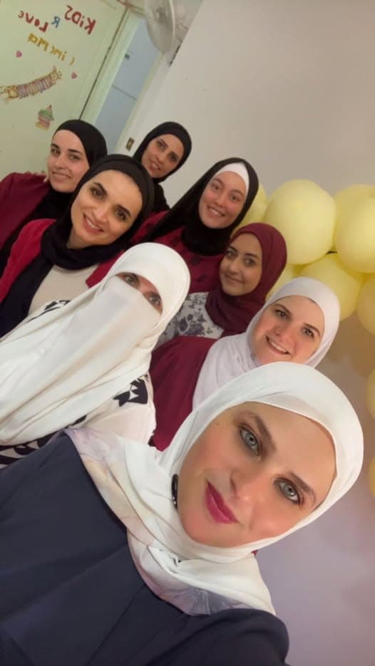 اكيد اي عمل بكمل بوجود فريق متعاون شكرا الكم