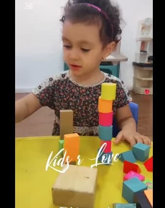 لعبة الخشبيات لتنمية عدة مهارات للطفل