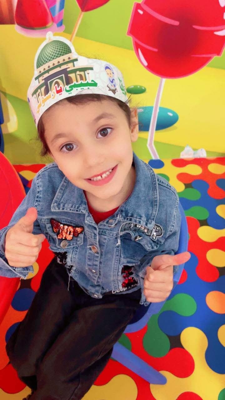 أسرة حضانة ارض الحلوى تهنئكم بقدوم المولد النبوى الشريف