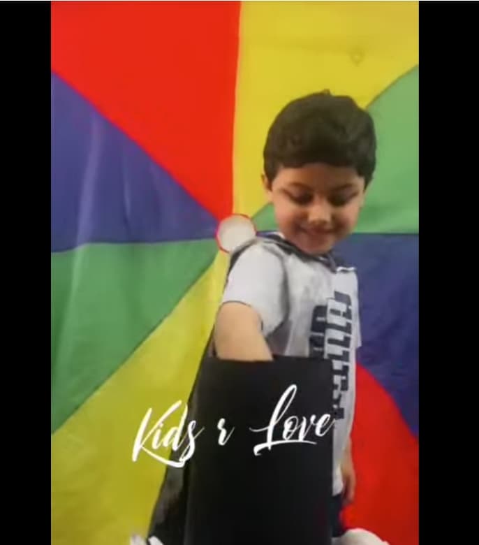 ركن تقليد من اهم انشطة المنتسوري