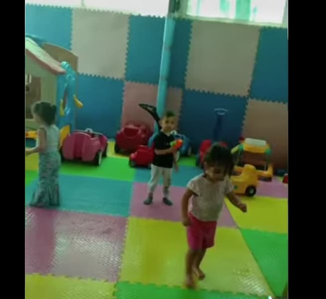 ضحكت اطفالي هي الحياه