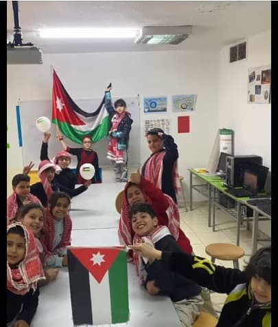 يوم العلم تبقى راية الوطن خفاقة في سماء الوطن
