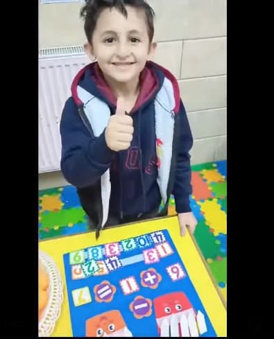 الجمع  الملموس من أهم الطرق التي يمكن للطفل تعلمها لكي ترسخ قاعدة الجمع