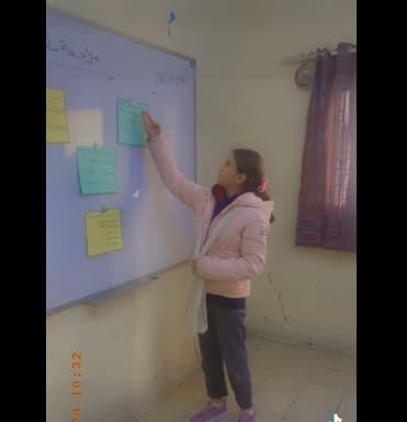 تعلموا العربية فإنها من دينكم..تعلموا العربية.. فإنها تثبت العقل