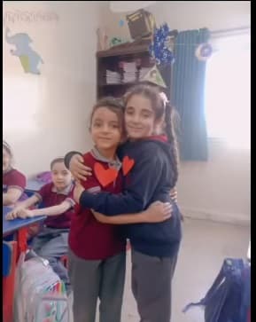 نشاط الأصدقاء.. لنكن دوما أصدقاء ولنبتسم كل لقاء