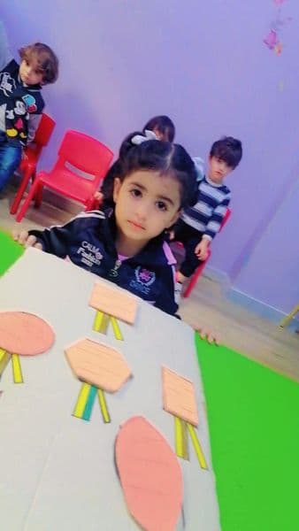 في عالمهم الصغير، يجتمع أطفالنا للعب بكل براءة وسعادة