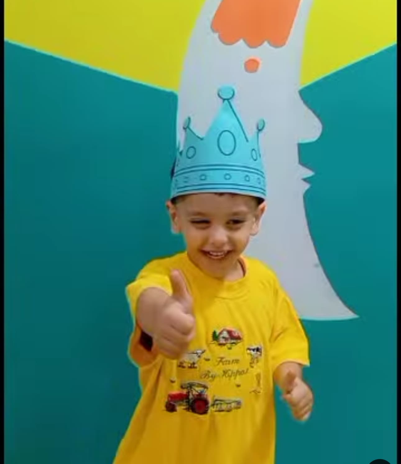 زينا رؤوسنا بالتاج الجميل ترحيبًا بحرف ( ت )