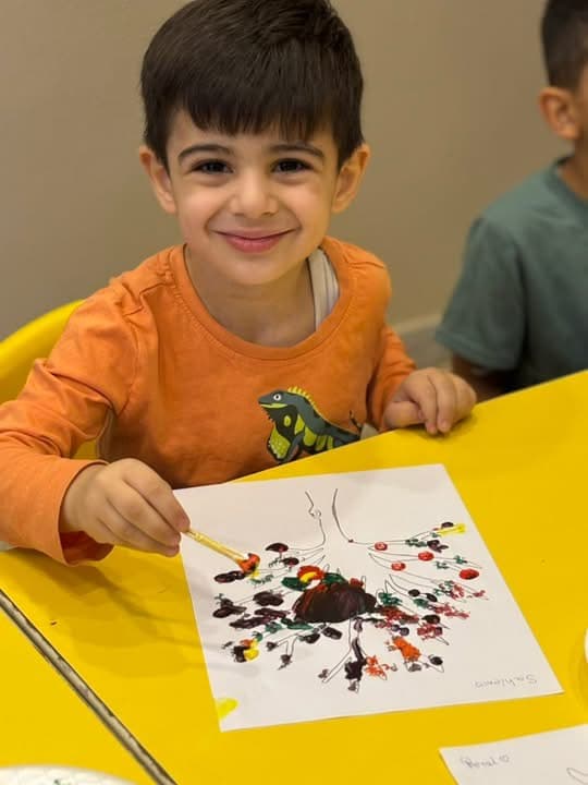 طلابنا الحلوين بنشاط الخريف 🤎🧡💛