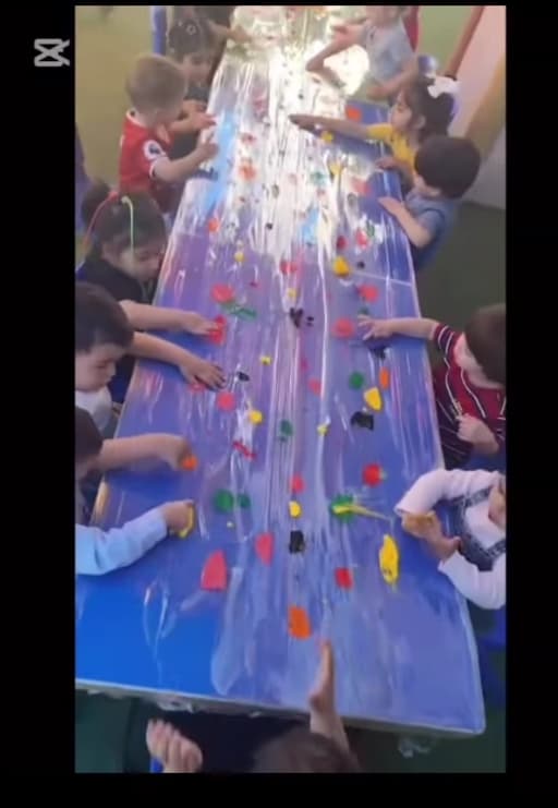 أجواء نشاطنا اليوم حرب في كل مكان بالألوان