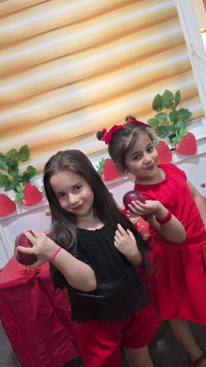 ❤️ نشاط اللون الأحمر