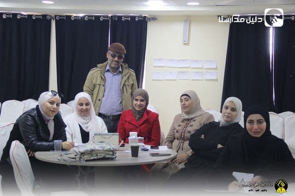 سلسلة حلقات تطوير أداء معلمينا وكوادرنا عقدت في مدارسنا دورة إعداد المدربين TOT