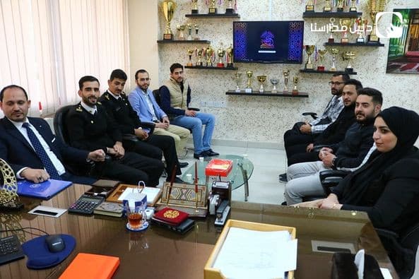 أقام قسم الإرشاد معرض مهني لتعريف الطلبة بالجامعات والتخصصات