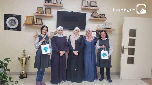 ختام فعاليات العام الدراسي لا ننسى تكريم الطالبات اللواتي تميزن في العمل على منصة Hello code