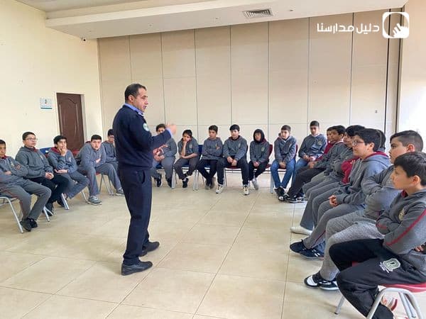 قامت مدارس الوطن العربي بتنفيذ دورة تدريبيه في اساسيات السلامة العامه لطلاب الصف السابع