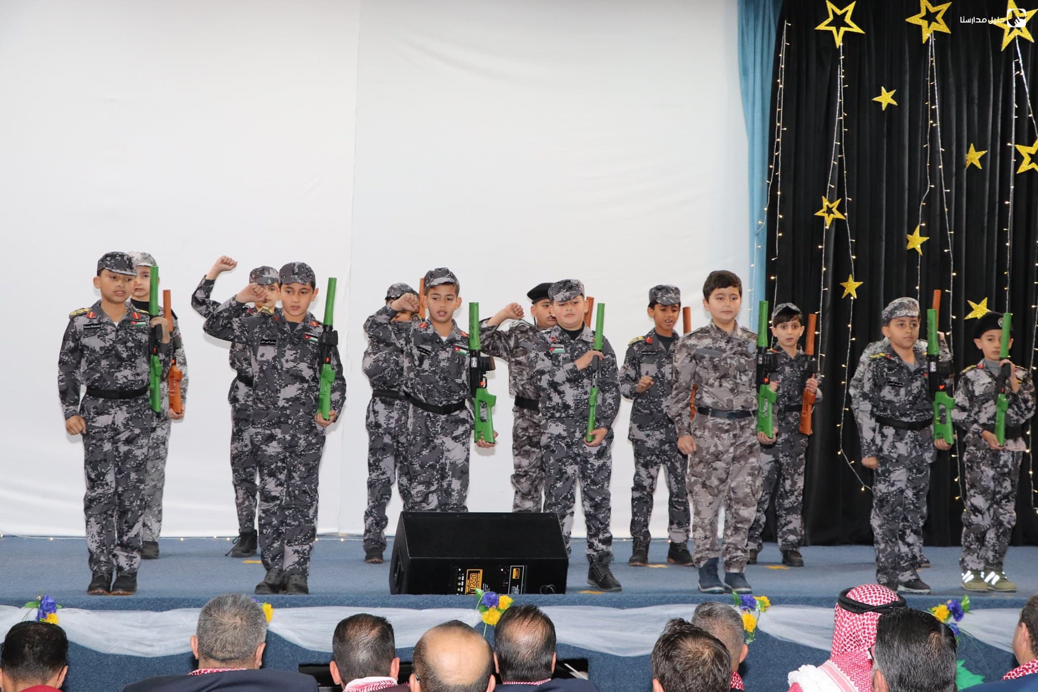 مدارس التنوير الاهلية