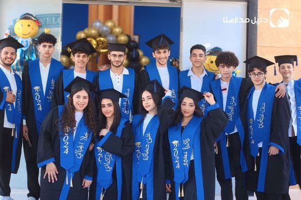 نحن فخورون بكم وبكل ما حققتموه. ونتمنى لكم التوفيق والنجاح في رحلتكم القادمة