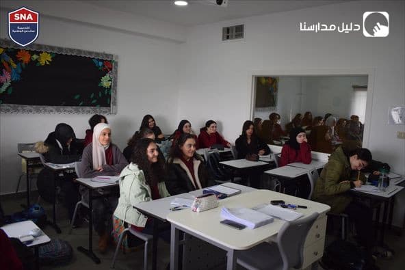 بكل شوق وسعادة استقبلنا طلبتنا الأحباء في اليوم الدراسي الأول للفصل الجديد
