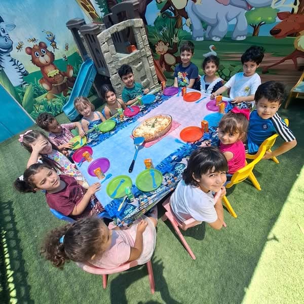 ياسلام على معكرونة الزاكية الي تشاركنا فيها مع أصحابنا