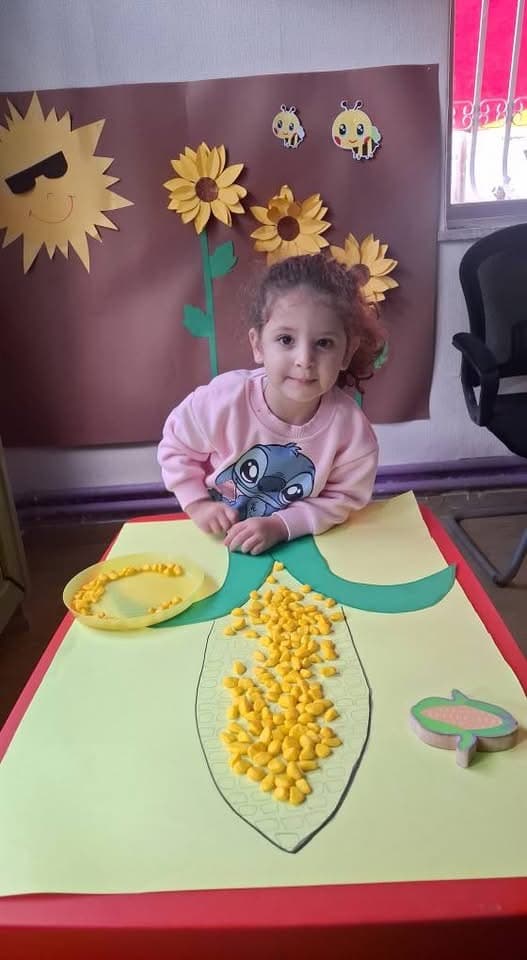 Yellow colors 🌽...