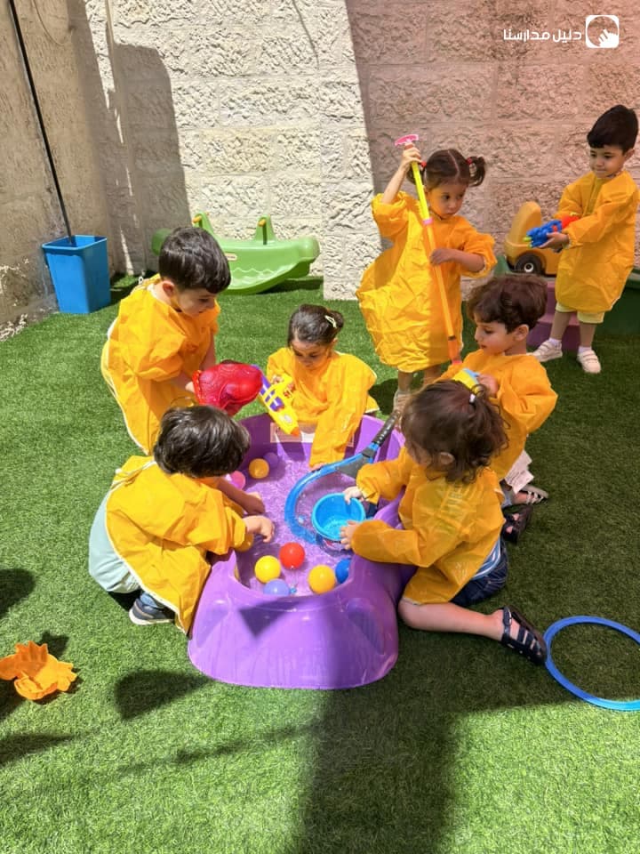حضانة الفراولة — 3