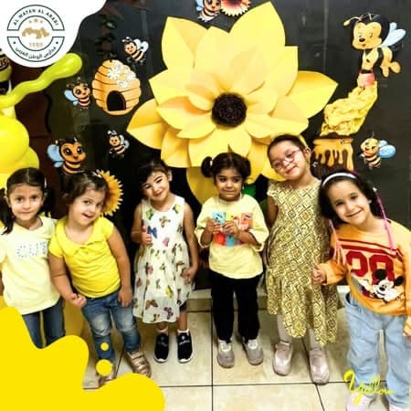 في أجواء مليئة بالمرح والضحكات، أشرقت روضتنا بلون الشمس