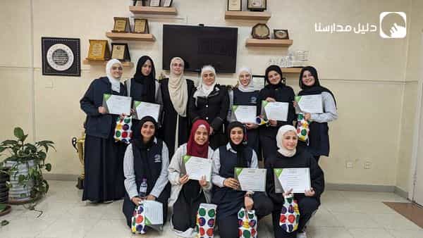 تألقت طالباتنا العمريات وأبدعن في المسابقات التي أقامها قسم اللغة العربية في فنون الكتابة والإلقاء