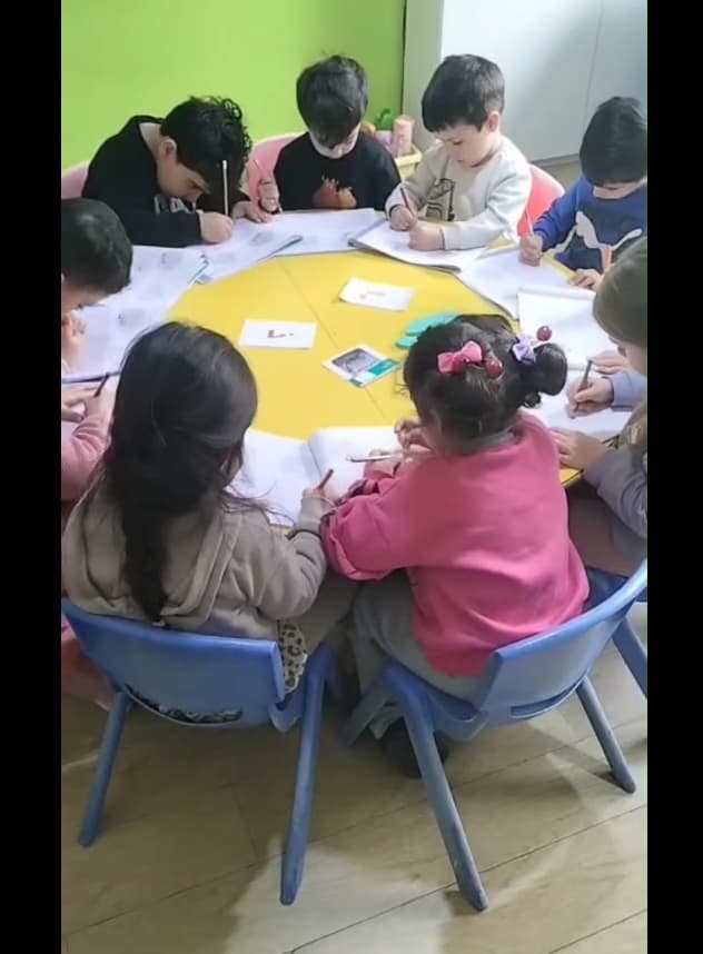 نربط الحرف بالصورة والحركة